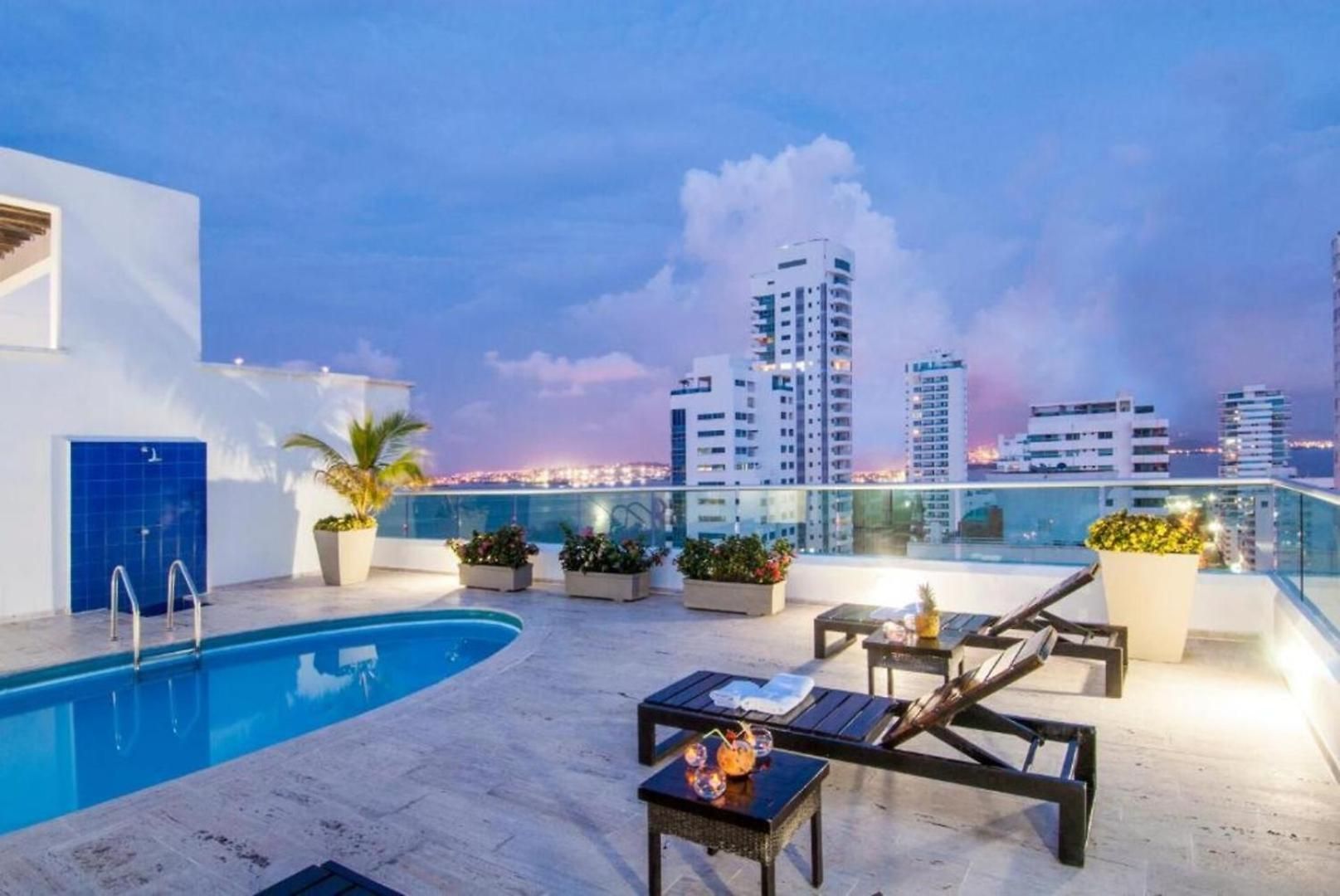Bay-view 3br Castillogrande | Pool & Rooftop